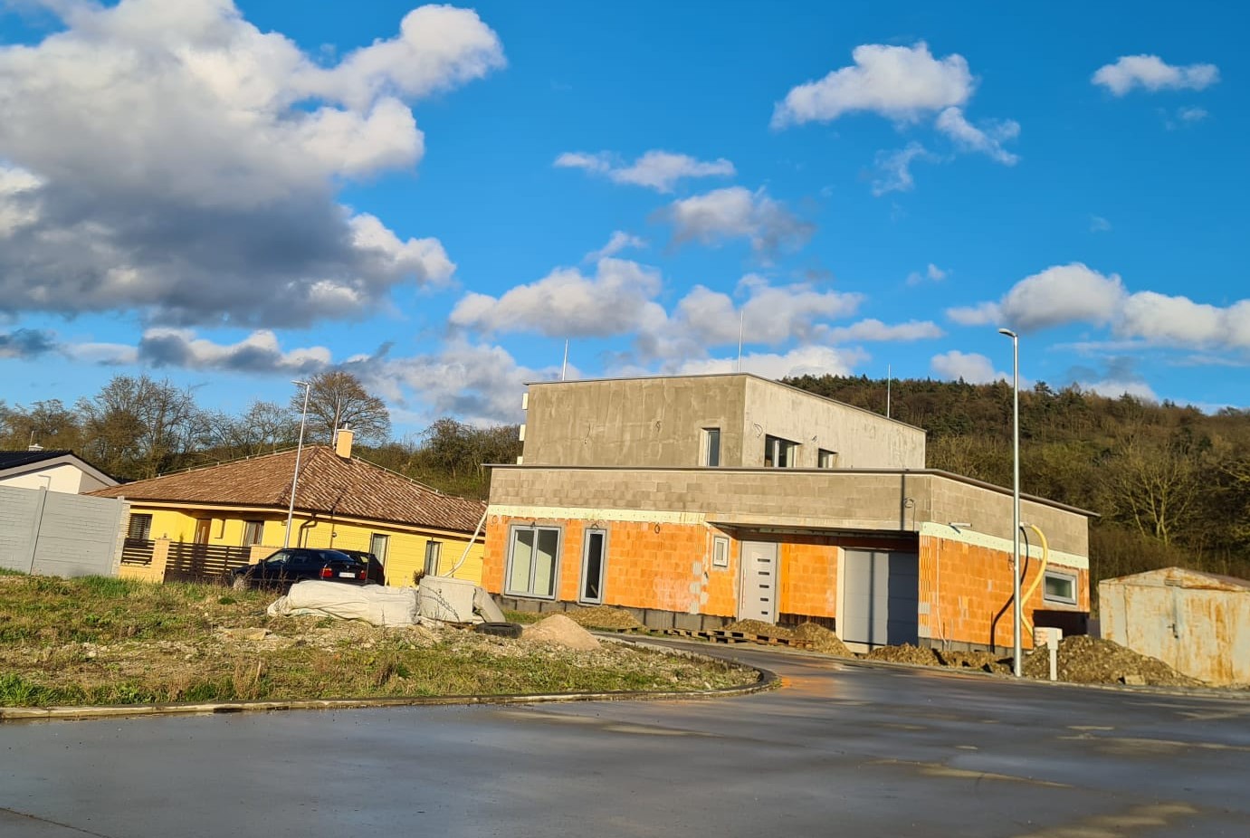 Trenčianska Teplá, situácia 