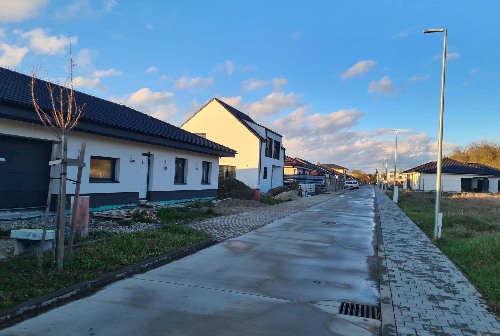 Trenčianska Teplá, situácia 